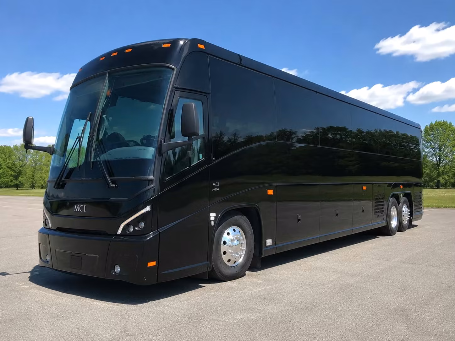 executive airport transfers and group shuttles to san diego international airport